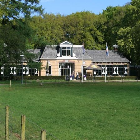 Hotel Restaurant 'De Oorsprong' Sint Nicolaasga Exteriör bild