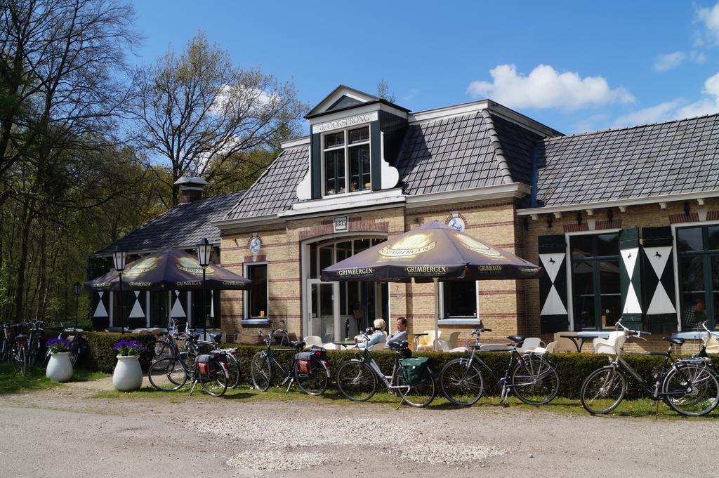 Hotel Restaurant 'De Oorsprong' Sint Nicolaasga Exteriör bild