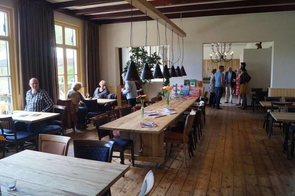 Hotel Restaurant 'De Oorsprong' Sint Nicolaasga Exteriör bild