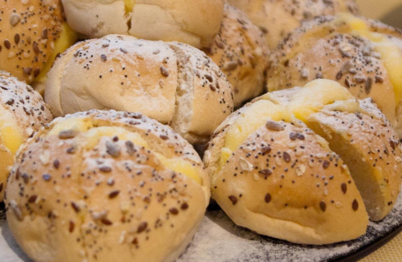 Hotel Restaurant 'De Oorsprong' Sint Nicolaasga Exteriör bild